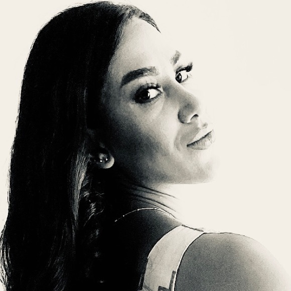 Meet your Posher, Shani - Picture 2 of 2